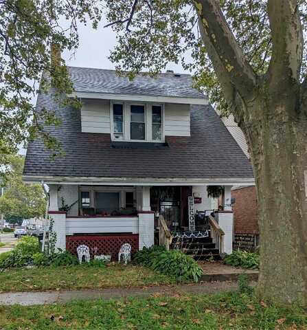 2901 PLUM Street, Erie, PA 16508