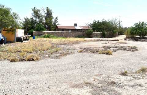 529 Nicholas Road, Socorro, TX 79927