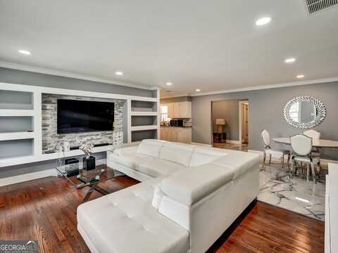 5521 Joeclay, Stone Mountain, GA 30084