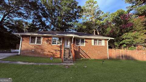 1367 Oakview, Forest Park, GA 30297