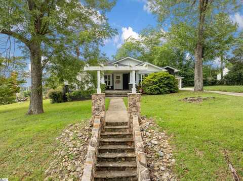 101 W 3rd Avenue, Easley, SC 29640