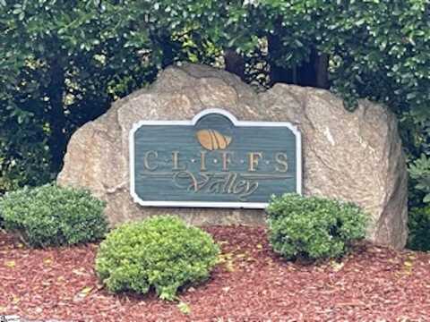 17 Queensmoor Road, Travelers Rest, SC 29690
