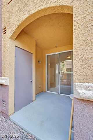 3975 N Hualapai Way, Las Vegas, NV 89129