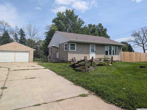 1719 S Hampshire, MASON CITY, IA 50401