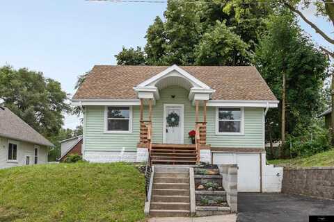 4277 Binney Street, Omaha, NE 68111
