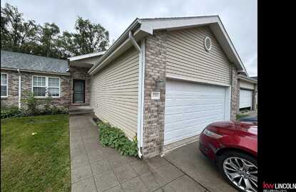 225 W Irving Street, Lincoln, NE 68521