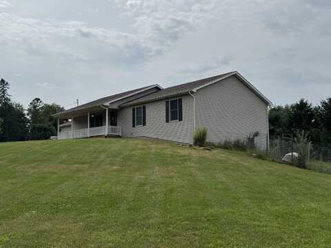 5252 Tripp Road, Tipton, MI 49287
