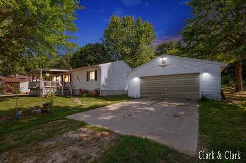3593 Morgan Drive, Greenville, MI 48838