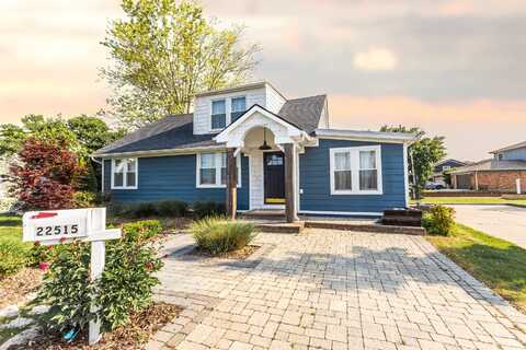 22515 E 10 Mile Road, Saint Clair Shores, MI 48080