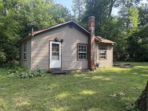 68751 Oak Street, Sturgis, MI 49091