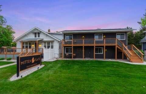 710 W LUDINGTON Avenue, Ludington, MI 49431