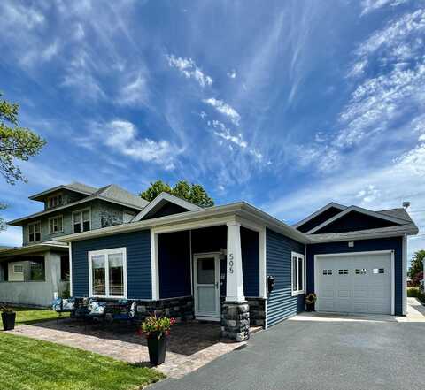 505 W Ludington Avenue, Ludington, MI 49431