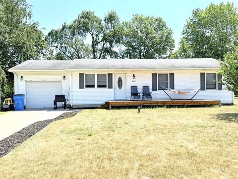 56631 Lyle Drive, Dowagiac, MI 49047