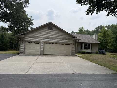 1515 W River Road, Muskegon, MI 49445