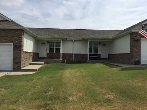 614 E Daniels Street, Ozark, MO 65721