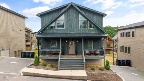 411 Hatchet Way, Pigeon Forge, TN 37863