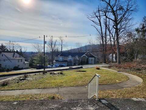 116 Johnston Dr, Watchung, NJ 07069
