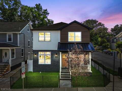 52 Ivy St, Newark, NJ 07106