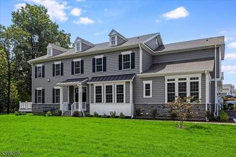 47 Hillandale Dr, Mendham, NJ 07945