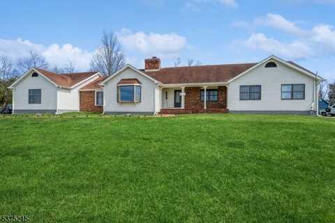30 Claridge Ln, Raritan, NJ 08822