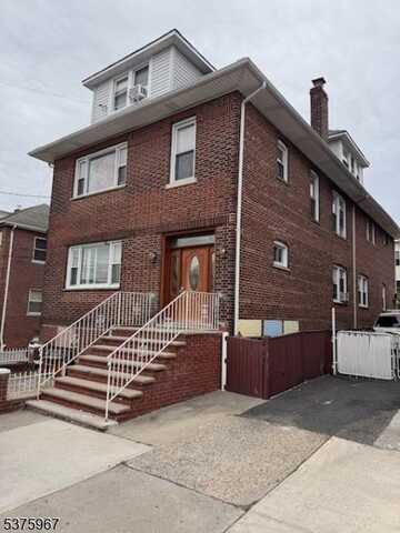 519 73rd St, North Bergen, NJ 07047