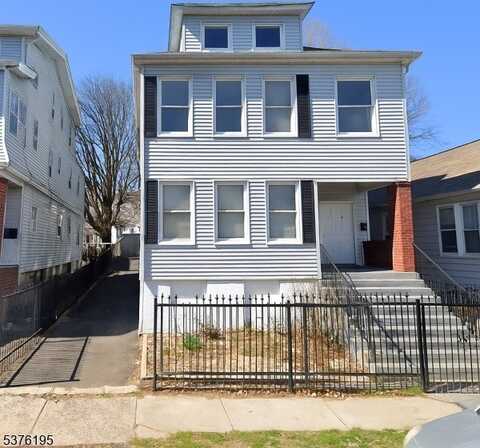 163 W End Ave, Newark, NJ 07106