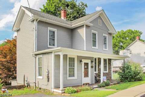 42 Main St, Hampton, NJ 08827
