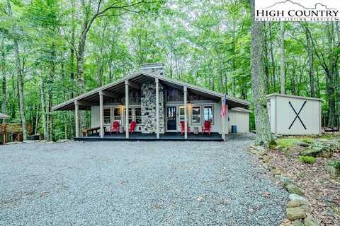 821 Pine Ridge Road, Beech Mountain, NC 28604