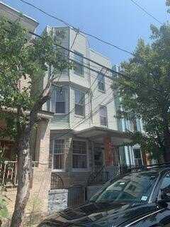 210 MAPLE ST, Weehawken, NJ 07086