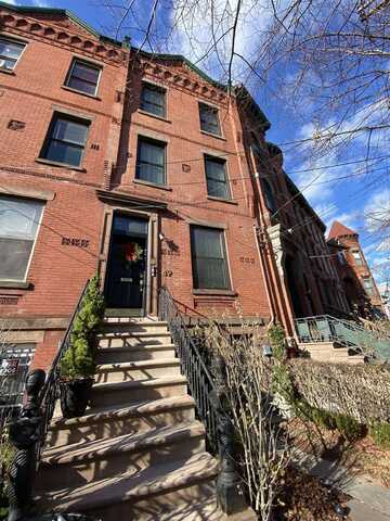 89 SUMMIT AVE, JC, Bergen-Lafayett, NJ 07304