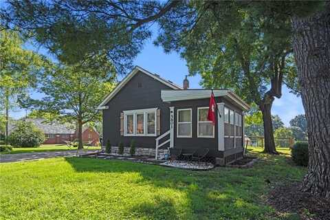 5801 BLUE RIDGE Boulevard, Raytown, MO 64133