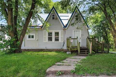 605 Fairground Avenue, Higginsville, MO 64037
