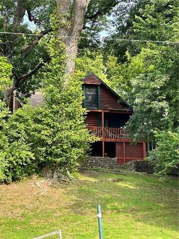 404 Lake Of The Forest Drive, Bonner Springs, KS 66012