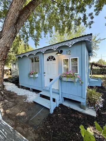 321 E Idaho St, Middleton, ID 83644