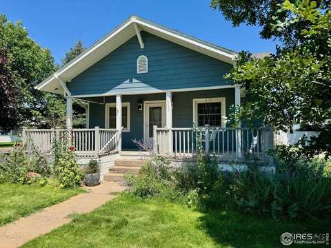 305 E Chase St, Haxtun, CO 80731