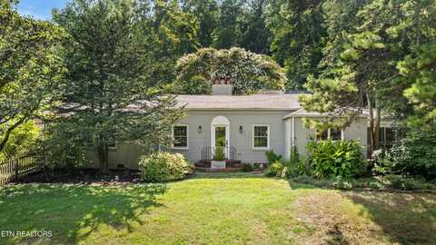 1119 S Chilhowee Drive, Knoxville, TN 37914