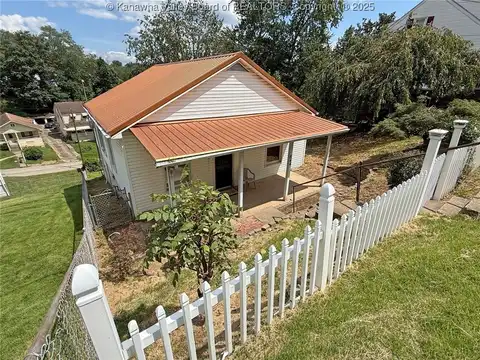 544 Burlew Drive, Charleston, WV 25302