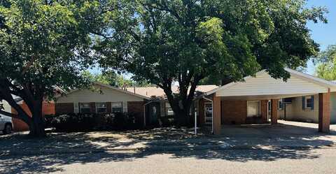716 W 6th Street, Idalou, TX 79329