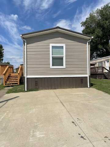 109 Spurlin Trailer Court, Richmond, KY 40475