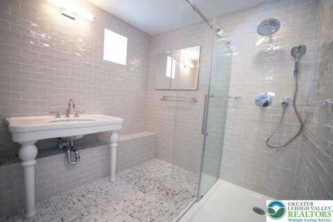 519 Ferry Street unit: 1, Easton, PA 18042