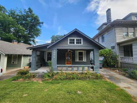 1999 PEABODY, Memphis, TN 38104