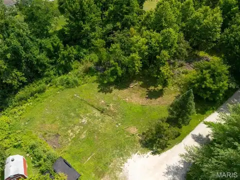 7098 Ridge Dr, Barnhart, MO 63012