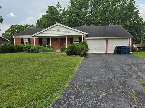 1010 Pawtuckette Drive, Ellisville, MO 63011