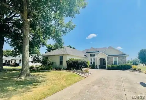866 Auburn Drive, Sikeston, MO 63801