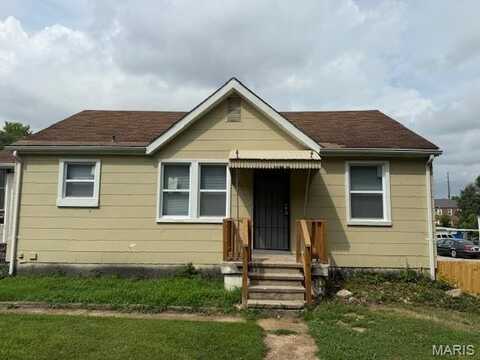 7019 Manette Drive, Flordell Hills, MO 63136