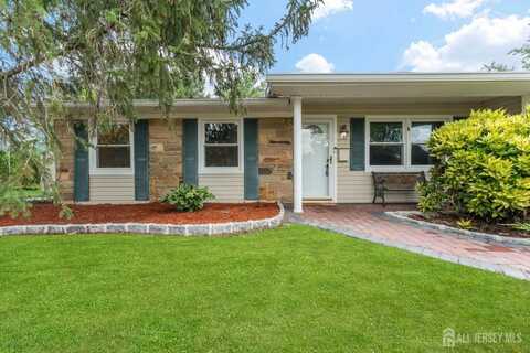 41 Grand Boulevard, Monroe, NJ 08831
