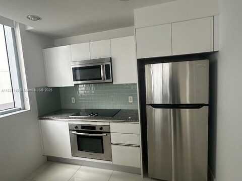 1050 Brickell Ave, Miami, FL 33131