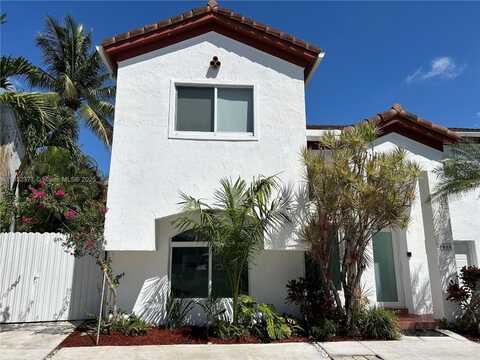 1086 NW 126th Ct, Miami, FL 33182