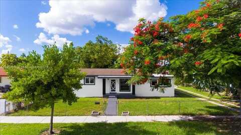 1026 W 32nd St, Hialeah, FL 33012