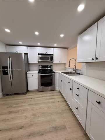 7950 W Mcnab Rd, Tamarac, FL 33321